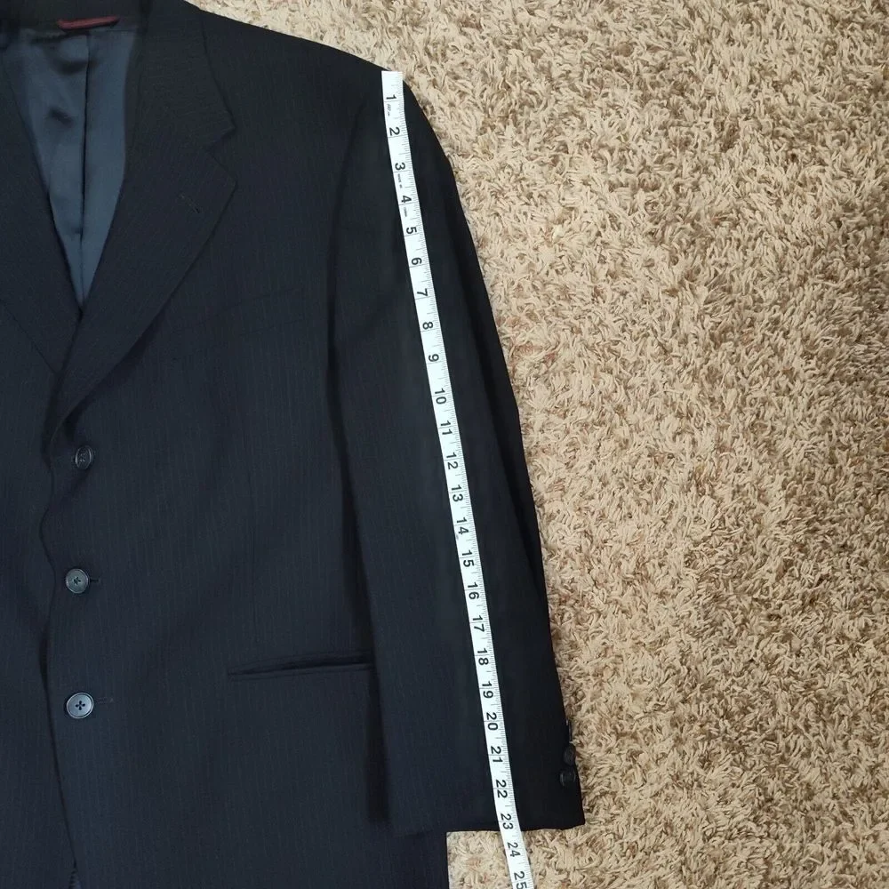 Hart Schaffner & Marx Pine's Men Size 42S Black Pinstripe Wool‎ Blazer